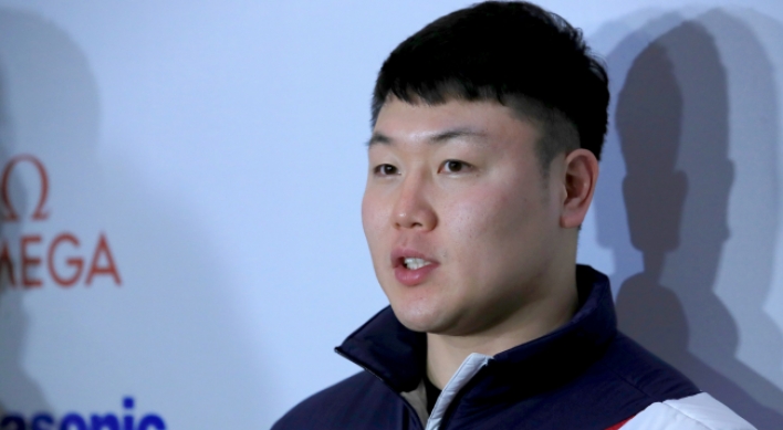 [PyeongChang 2018] S. Korean bobsledder, N. Korean hockey player to carry flag together at opening ceremony