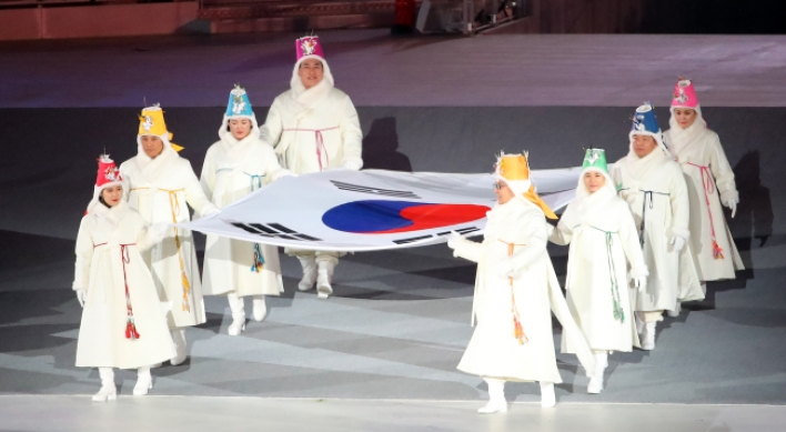 [PyeongChang 2018] Olympic gold medalists bring national flag into opening ceremony for PyeongChang 2018