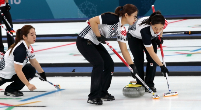 [PyeongChang 2018] Korea female curling team beats Sweden