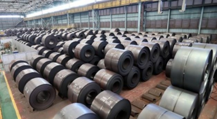 US temporarily exempts Korea from steel tariffs
