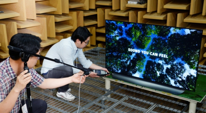 [From the scene] Masters of colors and sound behind meticulous tuning of LG OLED TV
