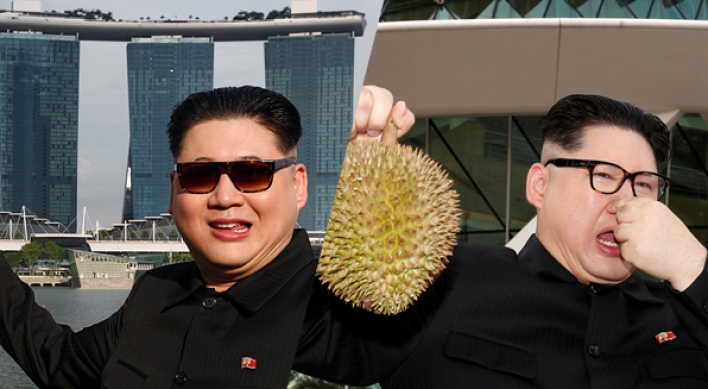 [Photo News] ‘Kim Jong-un’ seen in Singapore, sniffing durian