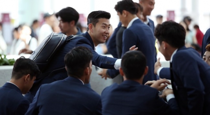 Korea depart for Austria for pre-World Cup camp