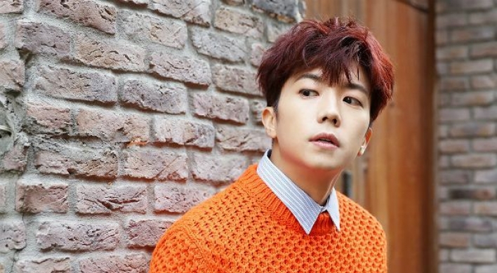 2PM’s Wooyoung to begin military service