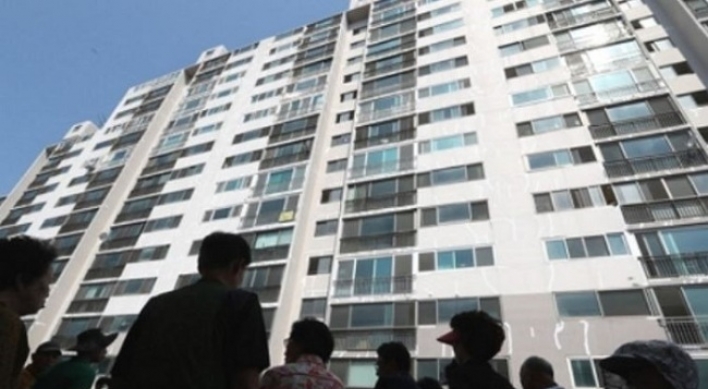 Man goes missing after wife falls from 12-story apartment