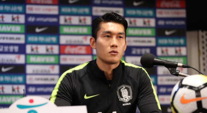 Defender says S. Korean footballers eager to show their talent in front of new coach