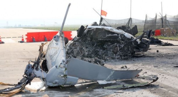 Joint probe team tentatively concludes defective rotor mast as cause of marine chopper crash