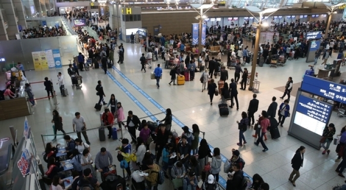 Korea's air passenger traffic hits new high in Aug.