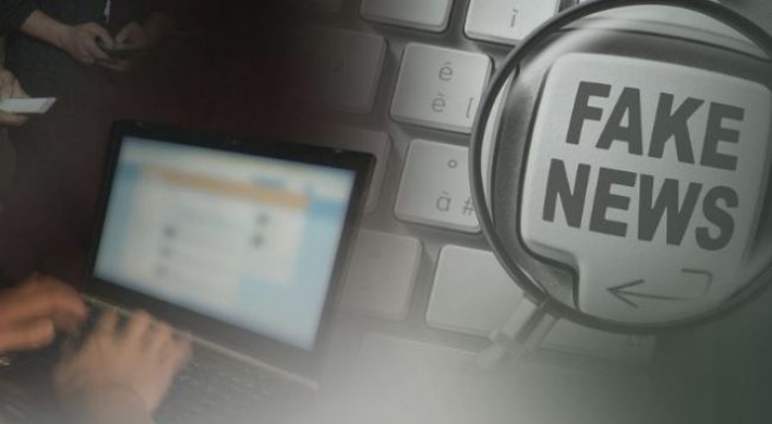 2 in 5 people duped by fake news: poll
