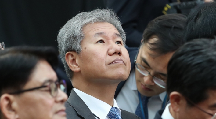 [Profile] Cheong Wa Dae taps insiders for reshuffle of top posts