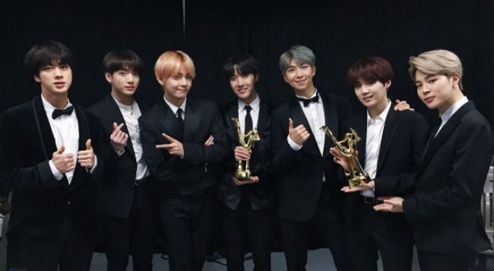 BTS shares the honor of awards with Army