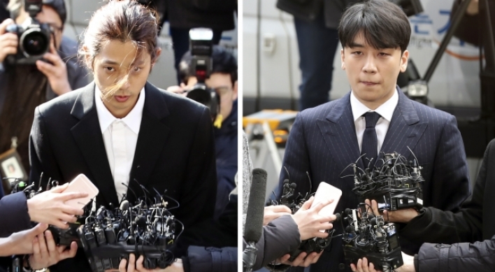 Police question K-pop stars Seungri, Jung Joon-young about sex bribery, illegal sex videos