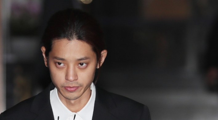 Police seek Jung Joon-young’s arrest over sex video allegations