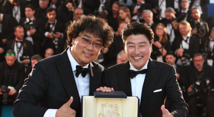 봉준호 '기생충', 한국 최초 칸영화제 황금종려상