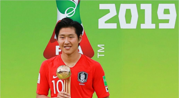 [Trending] Teen soccer star Lee Kang-in entangled in ‘love-stagram’ incident