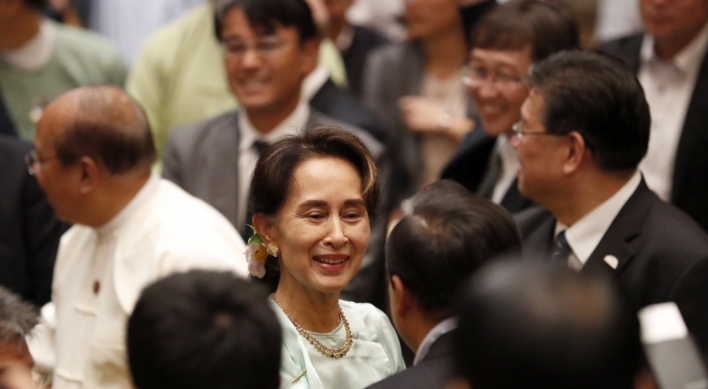 UN rights investigator on Myanmar lambasts Suu Kyi