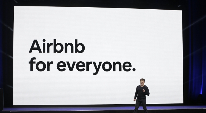 Airbnb announces plans to go public in 2020