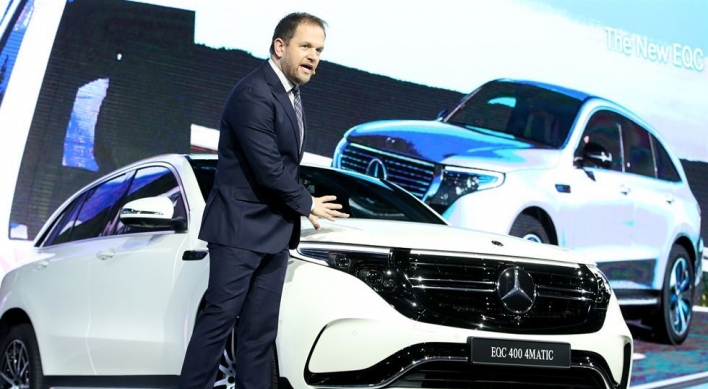 Mercedes-Benz posts No. 3 sales figure, after Hyundai, Kia