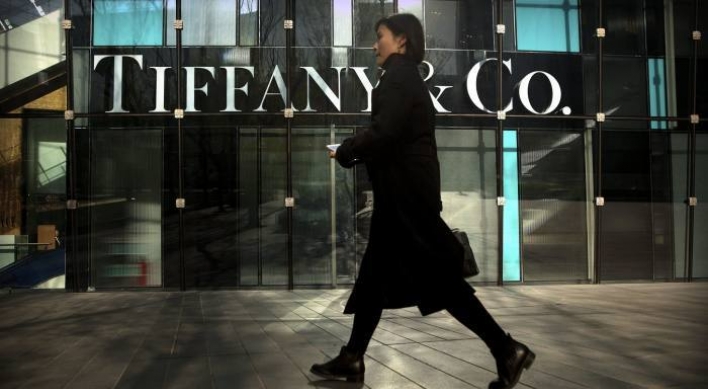 Luxury giant LVMH makes bid for jewellers Tiffany: source