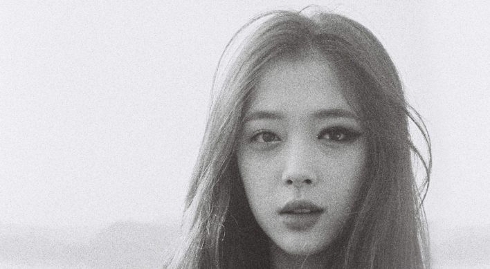 [Feature] Sulli’s death sparks soul-searching on misogynistic culture, journalism ethics