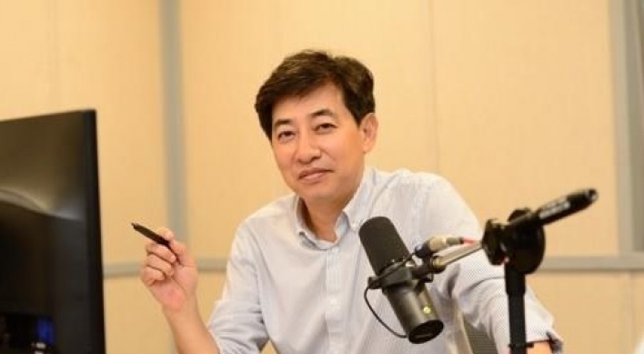 검찰, '지하철역 불법촬영' 김성준 전 SBS 앵커 기소