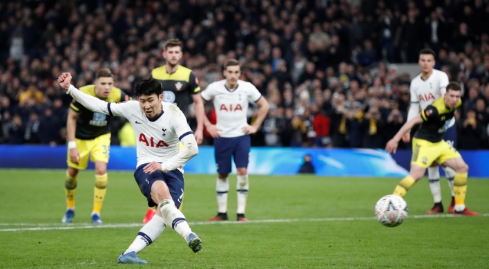 Son Heung-min stays hot, scores in 4th straight