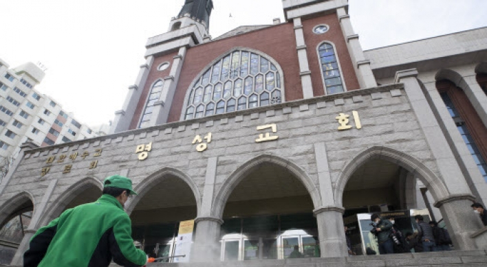 Churches in Korea consider canceling Sunday services as coronavirus spreads
