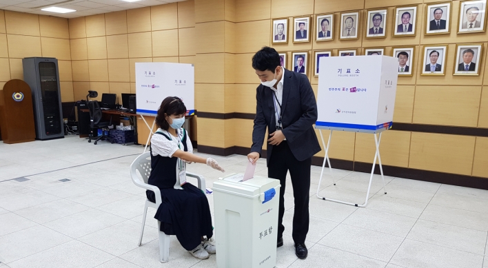 Overseas voting for general elections kicks off