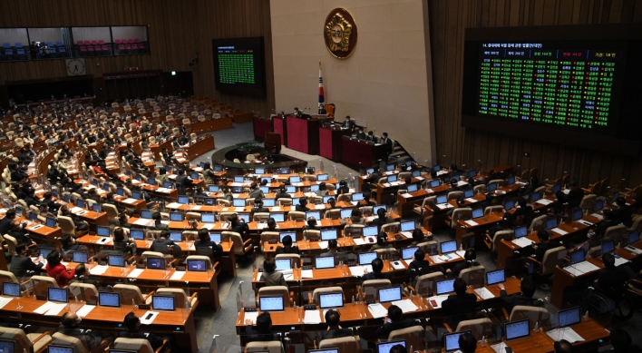 Industrial accident bill passes assembly despite brawl