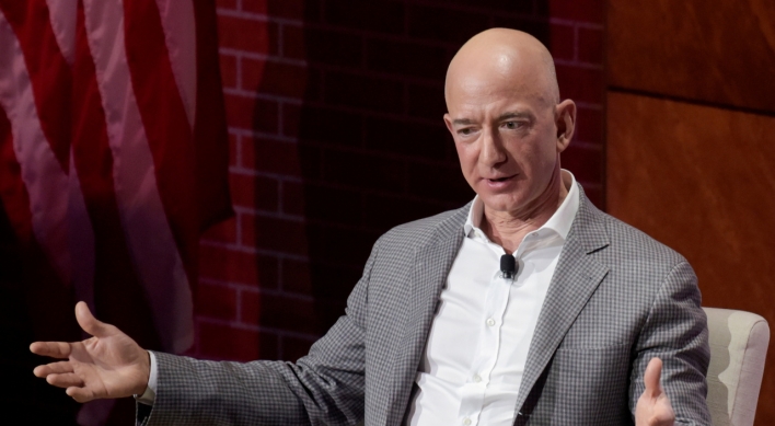 [Newsmaker] Jeff Bezos, Amazon's founder, will step down as CEO