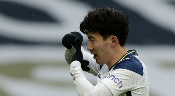 Son Heung-min ends scoring drought, helps snap Tottenham's losing skid