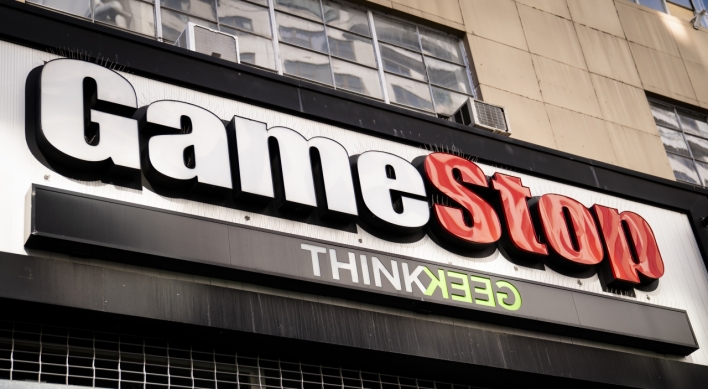 Top BlackRock researcher sides with hedge funds in GameStop saga