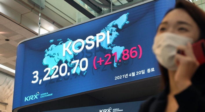 Kospi hits fresh high on foreign, institutional buying