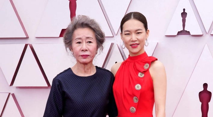 ‘Minari family’ rocks red carpet at Oscars