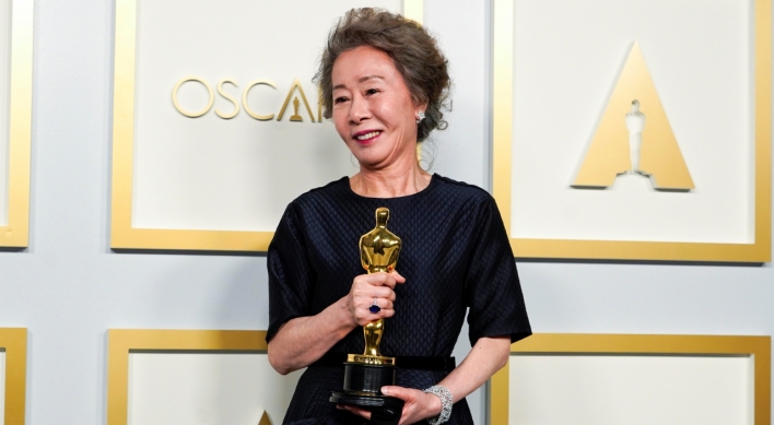Actor Youn clarifies her name in a witty speech at Academy Awards