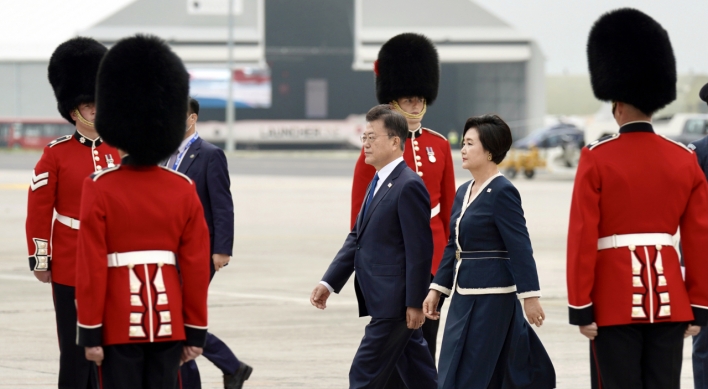 Moon arrives in Britain for G-7 summit
