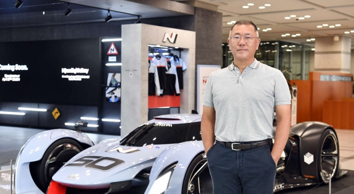 Hyundai Motor chief underlines self-driving, robotics vision during US trip