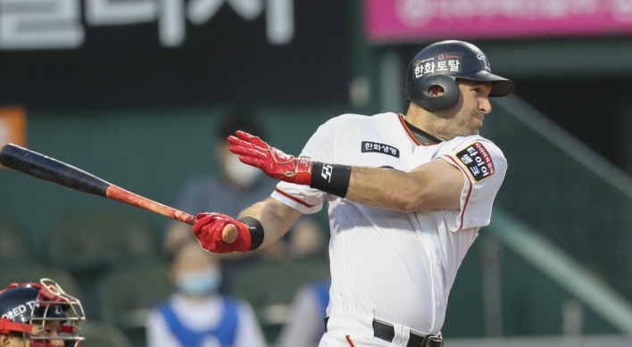KBO-leading Wiz counting on hustle, defense from new outfielder Hoying
