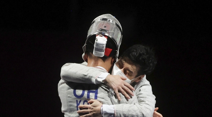 [Tokyo Olympics] S. Korea defends gold in men's team sabre fencing