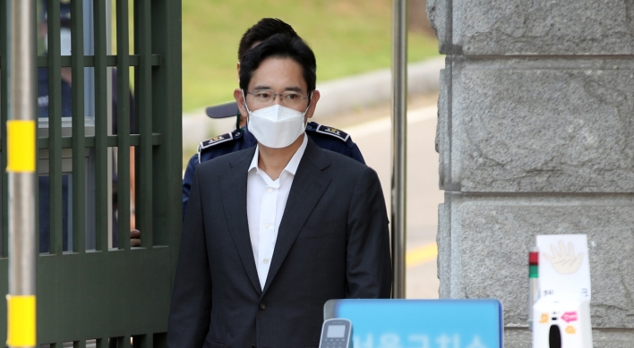 Samsung’s Lee Jae-yong walks free on parole