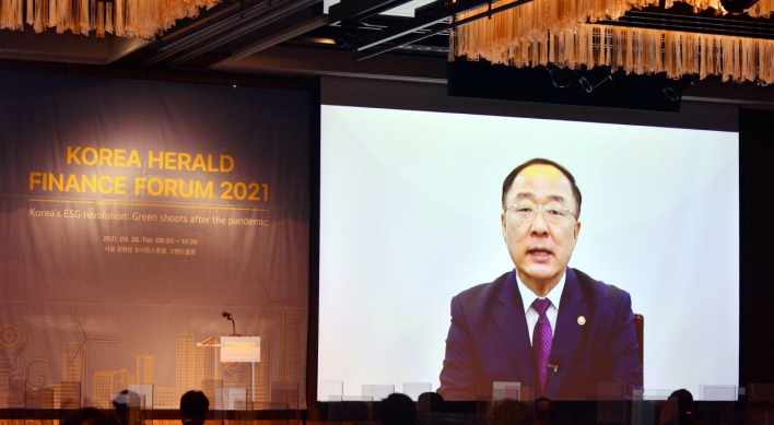 [2021 코리아헤럴드 금융투자포럼] 홍남기 장관 “한국 정부, 시장 중심 ESG 대전환 이룰 것”