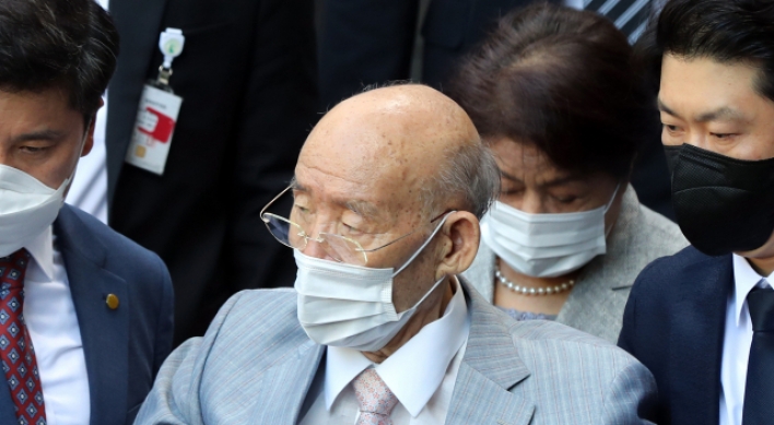 Chun Doo-hwan dies at 90