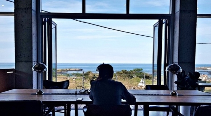 [Weekender] Working remotely? Why not from Jeju?