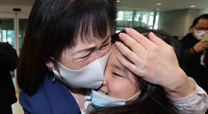 Koryoin who fled Ukraine arrive home in S. Korea