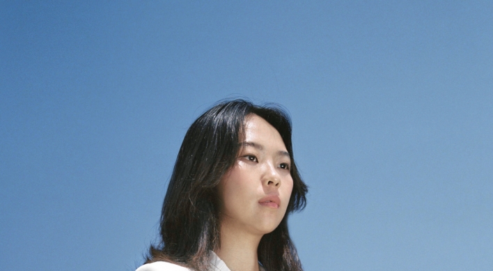 [Herald Interview] Singer-songwriter Lydia Lee sings about fluidity of life in ‘Ways We Change’