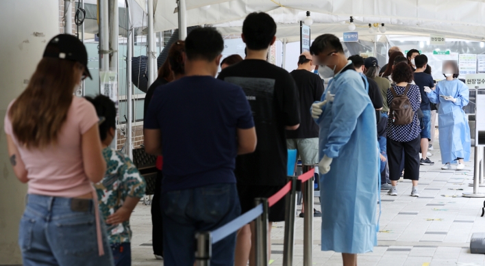 S. Korea’s daily COVID-19 infections continue to stay high