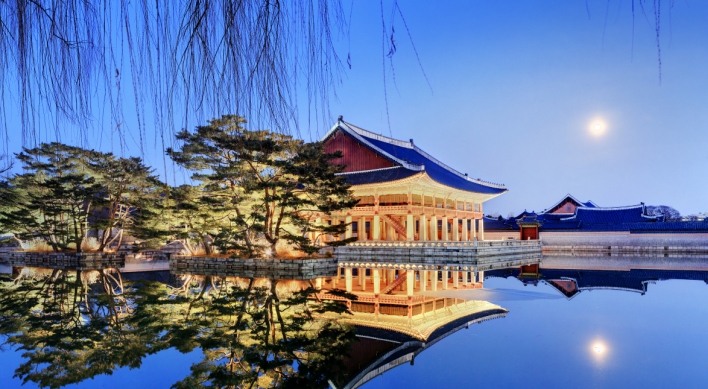 Gyeongbok Palace bathed in moonlight