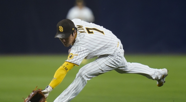 Padres' Kim Ha-seong picks up RBI in stunning NLDS victory over Dodgers