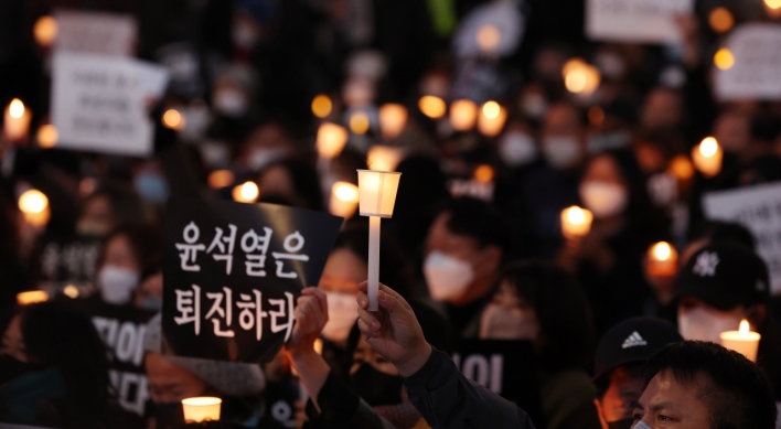 Politics encroaches on mourning for victims of Itaewon tragedy