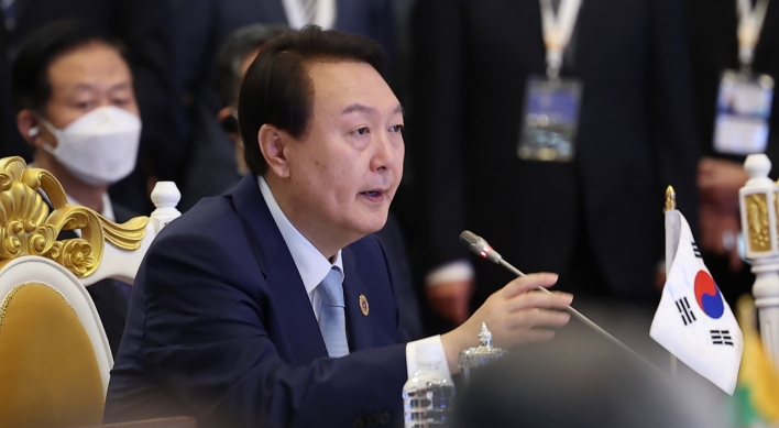 Yoon puts focus on economic, security ties at ASEAN summit